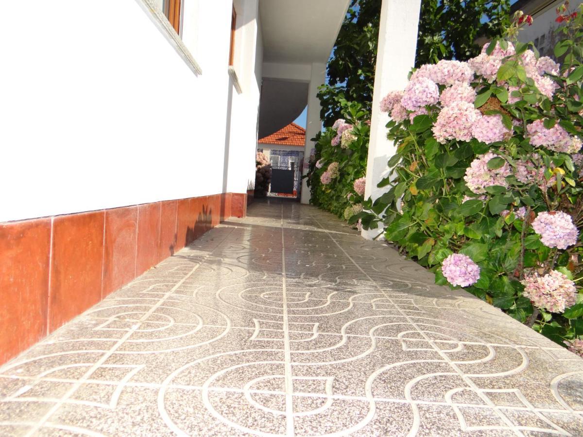 Holiday home Ribeiro's House *